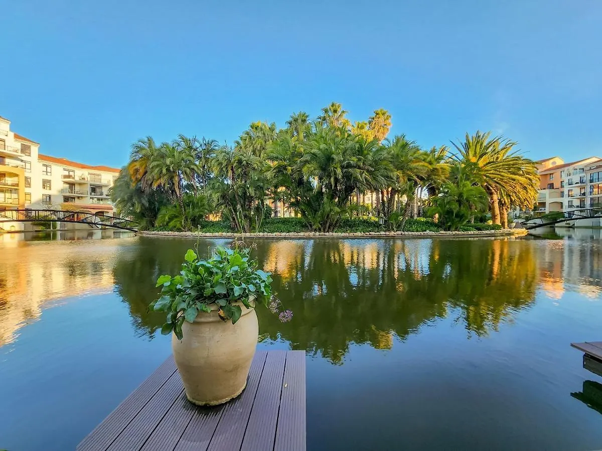 Walkable, Pools, Park And Great For Families