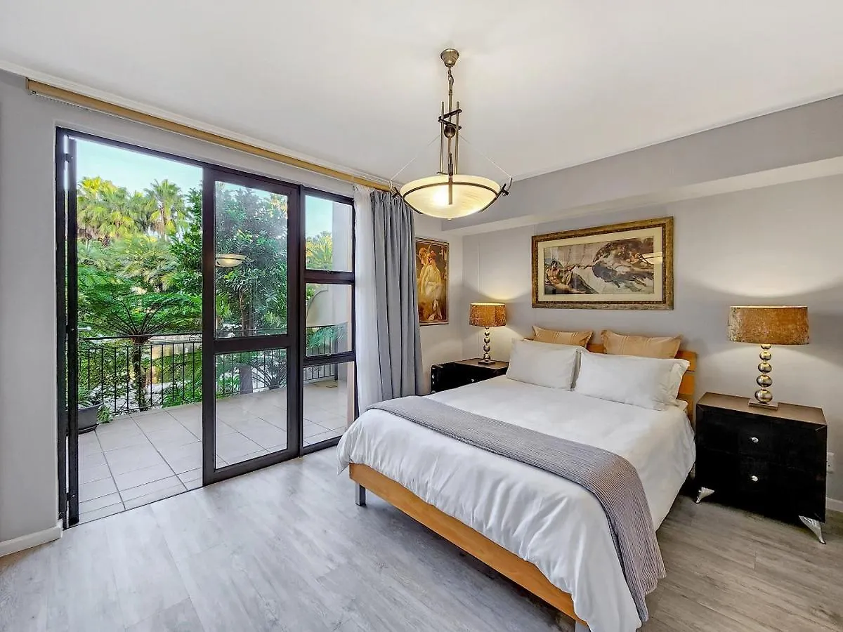 Walkable, Pools, Park And Great For Families