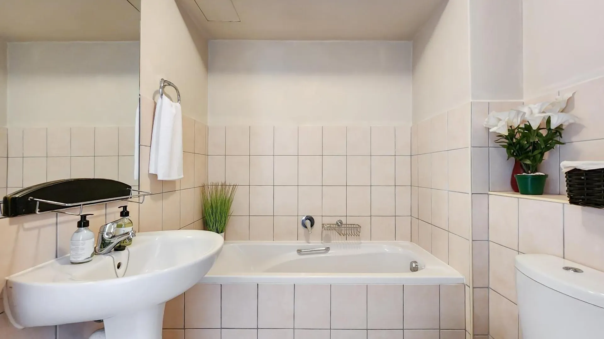 Walkable, Pools, Park And Great For Families South Africa
